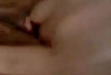 Side chick fingering her pussy 